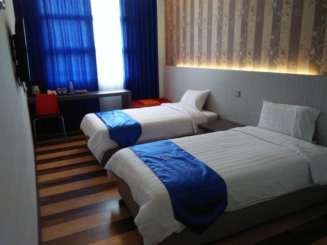 4Orty Inn Бінтулу Екстер'єр фото